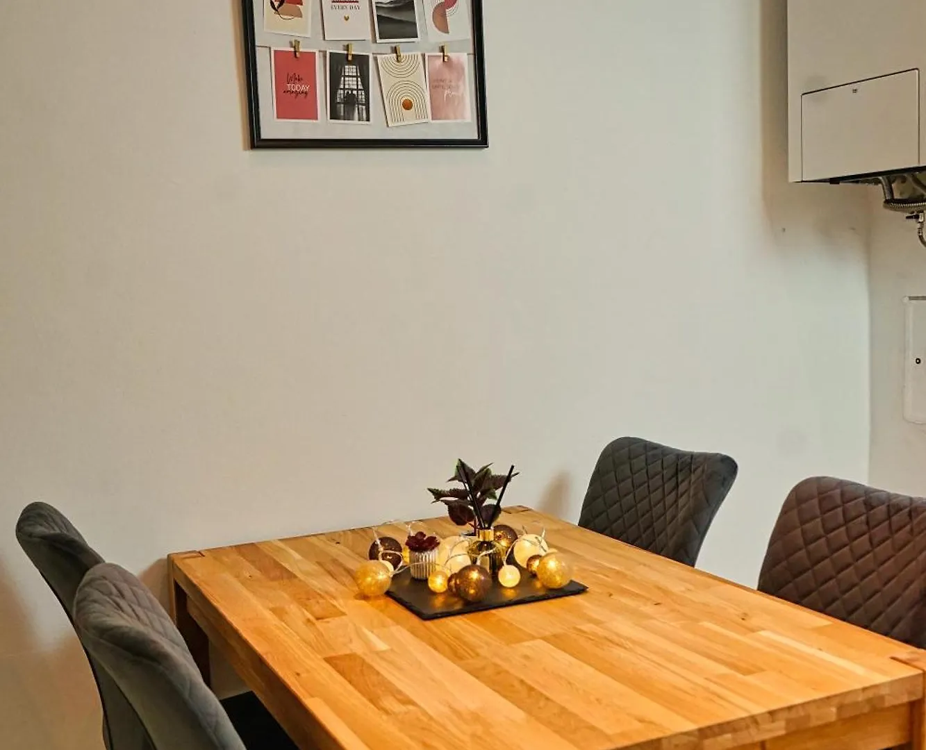 Vienna Home Stay Apartments 0*,